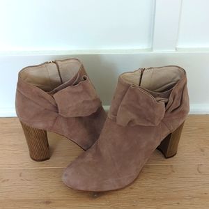 Louise et Cie Bow detail booties
